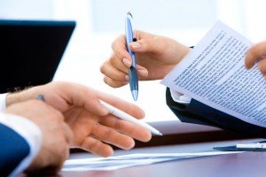 Introdução aos Contratos e licitações na área da saúde